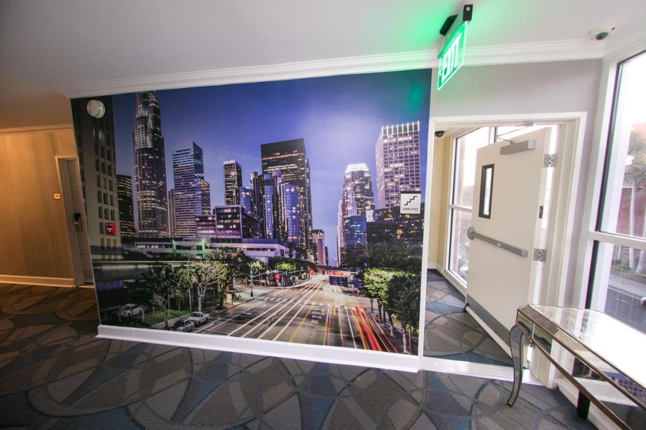 לוס אנג'לס Metropolitan Inn & Suites מראה חיצוני תמונה