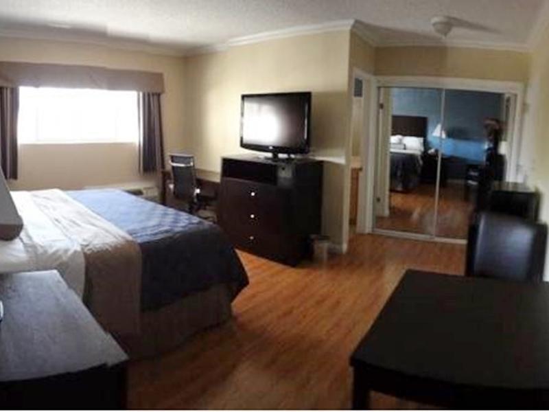 לוס אנג'לס Metropolitan Inn & Suites מראה חיצוני תמונה